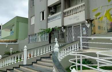 Imagem: O apartamento possui 3 Dormitórios, 2 Banheiros, 2 Vagas na