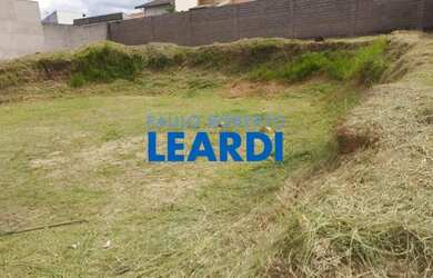 Imagem: O terreno possui 300m² de Área e está localizado em Parque