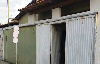 Imagem: A casa possui 3 Dormitórios e 2 Vagas na garagem e está localizado