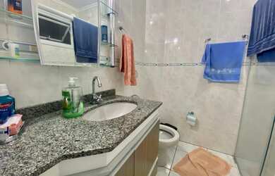 Imagem: O apartamento possui 2 Dormitórios, Acomodam 6 pessoas, 1 Vaga