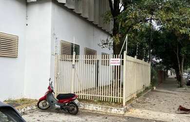 Imagem 3: Galpão/Depósito/Armazém para aluguel possui 2200 metros quadrados