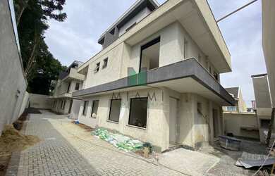 Imagem: A casa em condomínio possui 3 Dormitórios, 3 Banheiros, 2