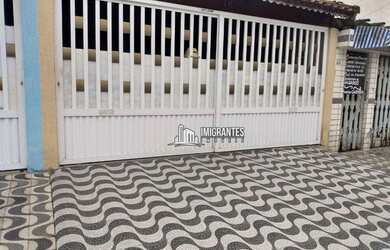 Imagem: A casa possui 2 Dormitórios, 2 Banheiros, 2 Vagas na garagem