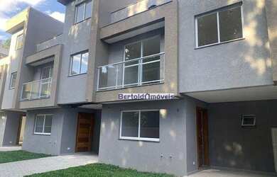 Imagem: A casa em condomínio possui 3 Dormitórios, 4 Banheiros, 2