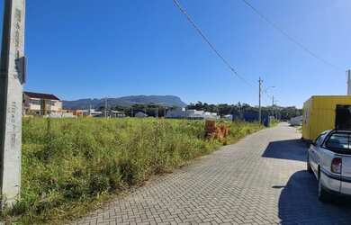 Imagem 2: Terreno plano à venda, no bairro Bela Vista em Palhoça, Santa Catarina....