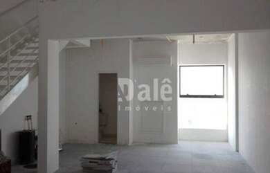 Imagem: O depósito possui 2 Vagas na garagem, 82m² de Área e está