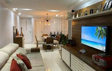 Imagem 2: Freguesia rua nobre excelente 3 qts mais dependências varandão frente...