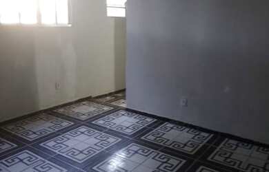 Imagem: A casa possui 1 Dormitório e 1 Banheiro e está localizado