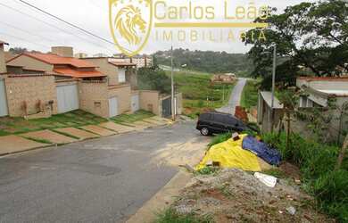 Imagem: O terreno possui 360m² de Área e está localizado em Vila