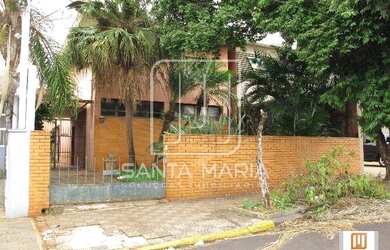 Imagem: O depósito possui 2 Vagas na garagem, 260m² de Área e está