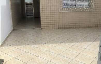 Imagem: A casa possui 2 Dormitórios, 1 Banheiro, 1 Vaga na garagem