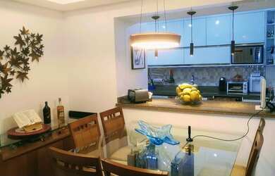 Imagem: O apartamento possui 2 Dormitórios, 2 Banheiros, 3 Vagas na