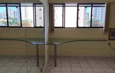 Imagem: O apartamento possui 1 Dormitório, 1 Banheiro, 1 Vaga na garagem