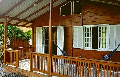 Imagem 5: Linda casa em Imbituba, localizada no bairro Alto Arroio a 200 metros...