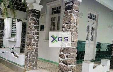 Imagem: A casa possui 2 Dormitórios, 2 Banheiros, 2 Vagas na garagem