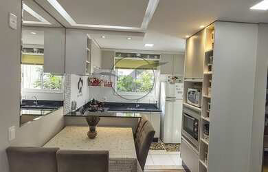 Imagem: O apartamento possui 3 Dormitórios, 1 Banheiro, 1 Vaga na garagem