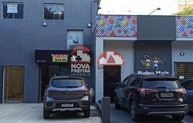 Imagem: O depósito possui 5 Vagas na garagem e 311m² de Área e está