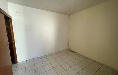 Imagem 5: Casa disponível aluguel 4/4 c/ quintal. St.Água Branca - Goiânia -...