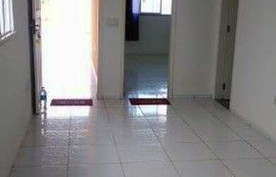 Imagem: A casa possui 2 Dormitórios, 1 Banheiro, 1 Vaga na garagem