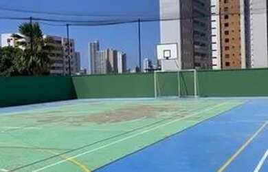 Imagem: O apartamento possui 4 Dormitórios, 1 Banheiro, 4 Vagas na