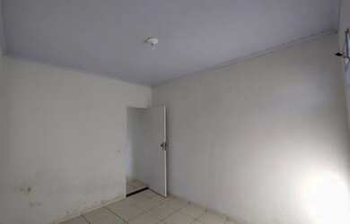 Imagem 2: aluga-se kit. 1 Vaga na garageme1 Dormitório