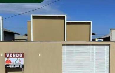 Imagem: A casa possui 2 Dormitórios, 1 Banheiro, 1 Vaga na garagem