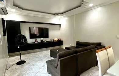 Imagem: Casa grande com 5 Quartos Próximo ao Shopping Ponta Negra