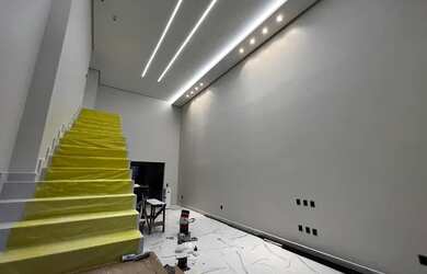 Imagem 3: Casa Duplex no Morada dos Passaros 04 suítes sendo uma master com closet e varanda