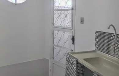 Imagem: A casa possui 1 Dormitório, 1 Banheiro e está localizado