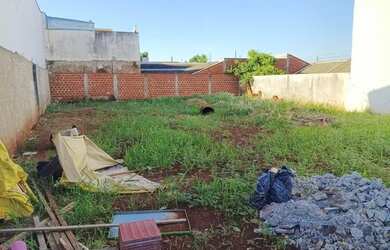 Imagem: O terreno possui 343m² de Área, Piscina e está localizado