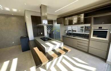 Imagem: A casa em condomínio possui 3 Dormitórios, 2 Banheiros, 2