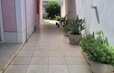 Imagem 8: Casa de luxo. Piscina, Churrasqueira, Varandae160m² de Área