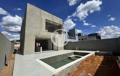 Imagem: A casa em condomínio possui 3 Dormitórios, 4 Banheiros, 4