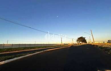 Imagem: O terreno possui 275m² de Área e está localizado em Grand