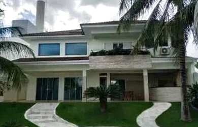 Imagem: A casa em condomínio possui 4 Dormitórios, 5 Banheiros, 4