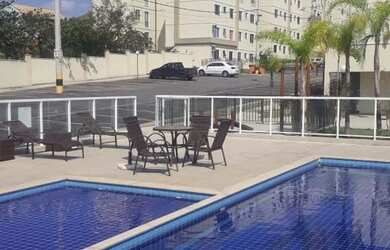 Imagem: O apartamento possui 2 Dormitórios, 1 Banheiro, 1 Vaga na garagem