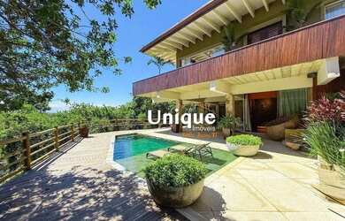 Imagem: A casa em condomínio possui 5 Dormitórios, 5 Banheiros, 4