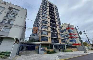 Imagem: O apartamento possui 1 Dormitório, 1 Banheiro, 1 Vaga na garagem