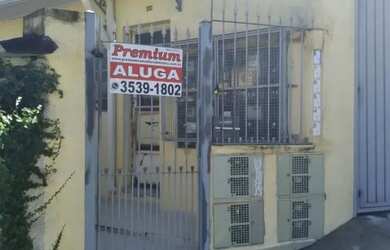 Imagem: A casa possui 2 Dormitórios, 1 Banheiro, 60m² de Área e