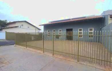 Imagem: A casa para alugar possui 5 Dormitórios, 5 Banheiros, 5 Vagas