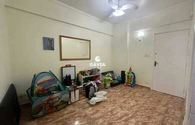 Imagem: O apartamento possui 1 Dormitório, 1 Banheiro, 1 Vaga na garagem