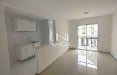 Imagem: O apartamento possui 2 Dormitórios, 1 Banheiro, 2 Vagas na