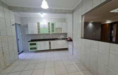 Imagem 10: Casa com 3 dormitórios - venda por R$ 650.000,00 ou aluguel por R$ 2.800,00/mês...