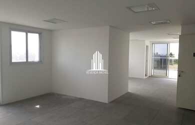 Imagem: O depósito possui 1 Vaga na garagem, 59m² de Área e está