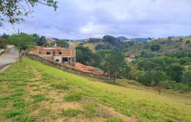 Imagem: O terreno possui 1.000m² de Área e está localizado em Jambeiro