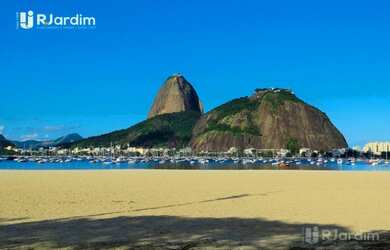 Imagem: O studio possui 2 Dormitórios, 1 Banheiro, 1 Vaga na garagem