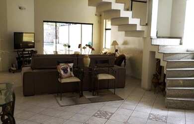 Imagem 2: Casa Alto padrão na região central de Caraguatatuba