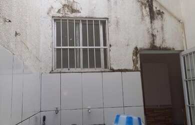 Imagem 14: Alugo Casa no Rio Vermelho na rua Osvaldo Cruz