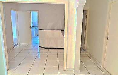 Imagem: A casa possui 5 Dormitórios, 4 Banheiros, 128m² de Área e