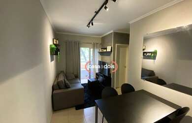 Imagem: O apartamento possui 2 Dormitórios, 1 Banheiro, 1 Vaga na garagem